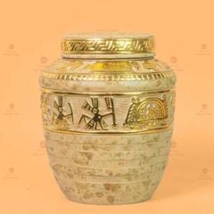 Chum Tr?ng Ð?ng Kim Sa Ch?m N?i Dát Vàng