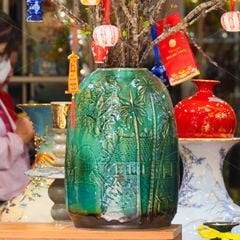 Bình Hoa Dáng Chuông Kh?c C?nh Quê Huong