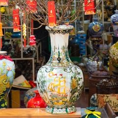 Bình Hoa Dáng T?i Thu?n Bu?m Xuôi Gió V? Vàng